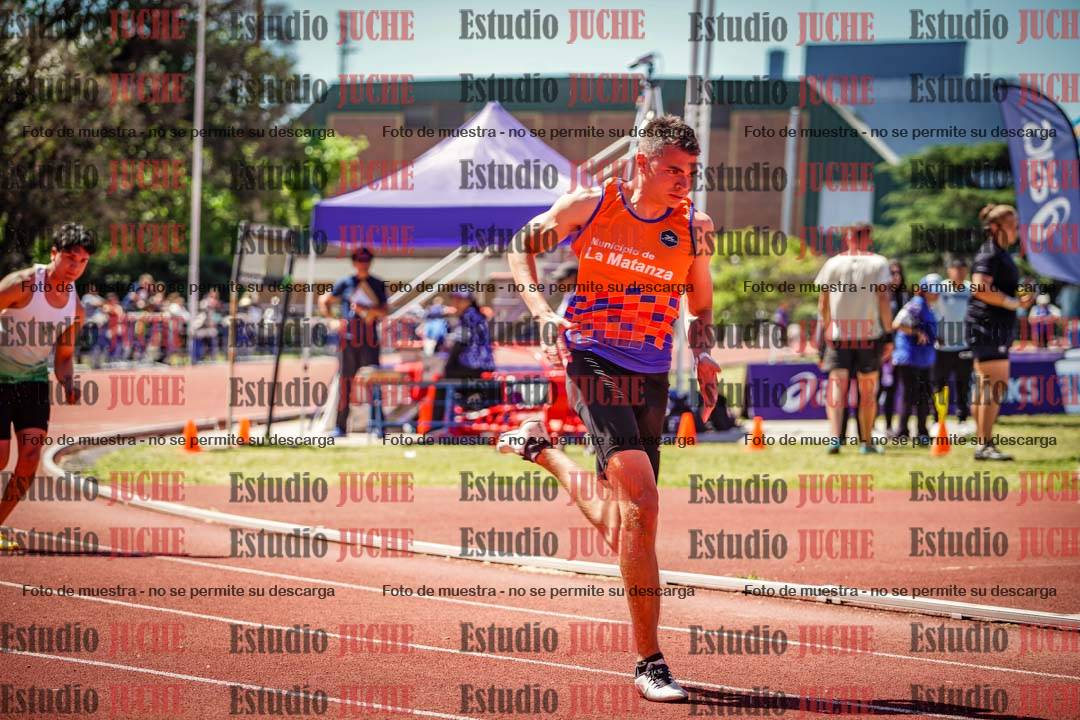 Fotos de los 400 m llanos de varones