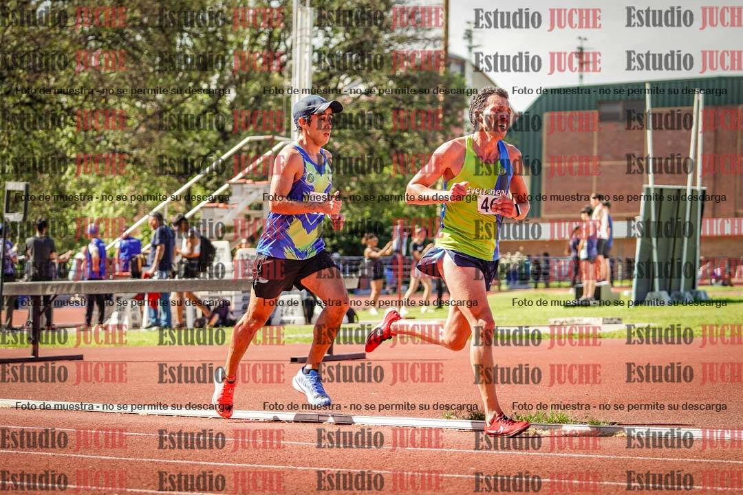 Fotos de los 5000 m llanos de mujeres y varones