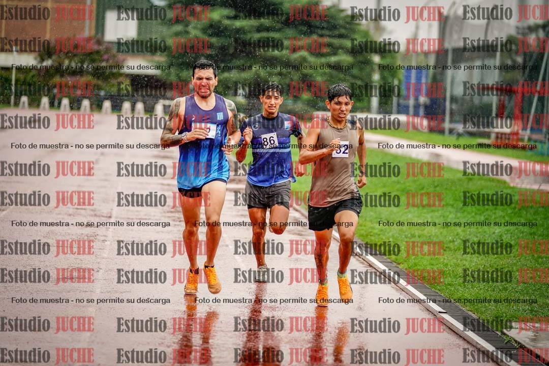 Fotos de los 800 m de varones
