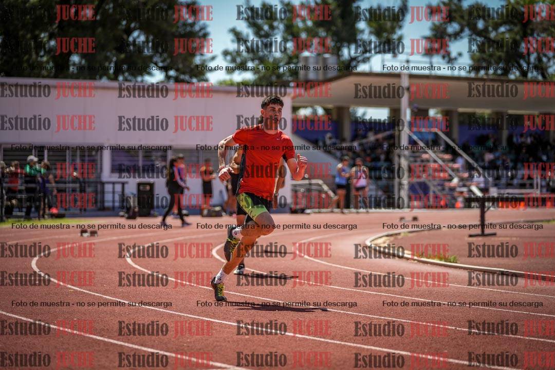 Fotos de los 400 m llanos de varones