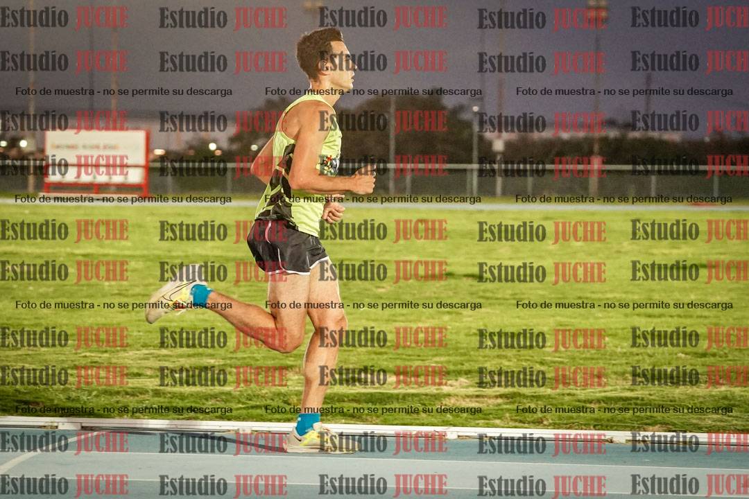 Fotos de los 3000 m llanos de varones