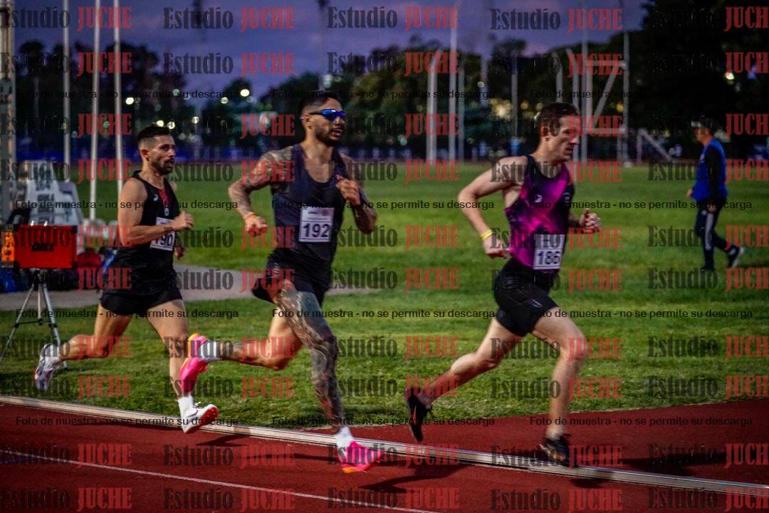 Fotos de los 1500 m llanos de varones