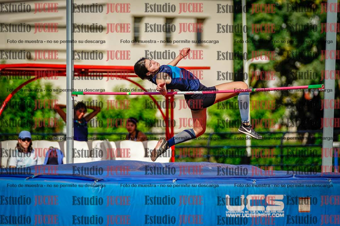 Fotos del salto en alto de mujeres