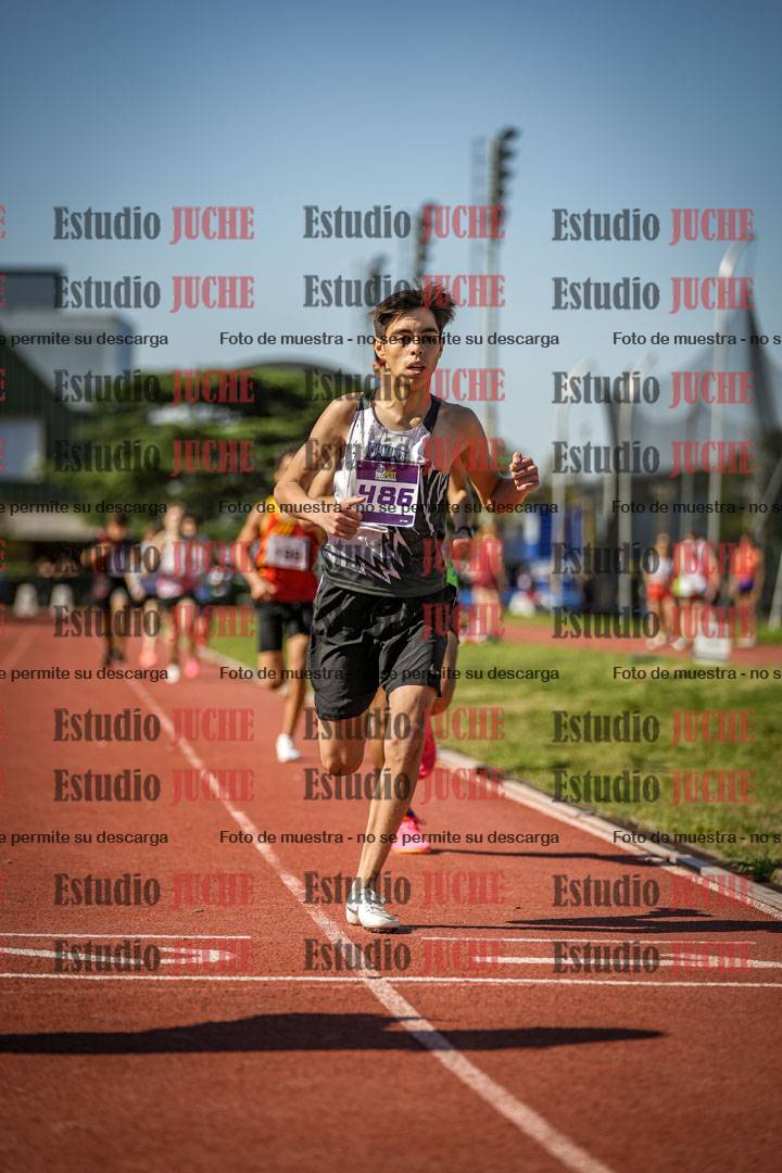 Fotos de los 600 m llanos de varones