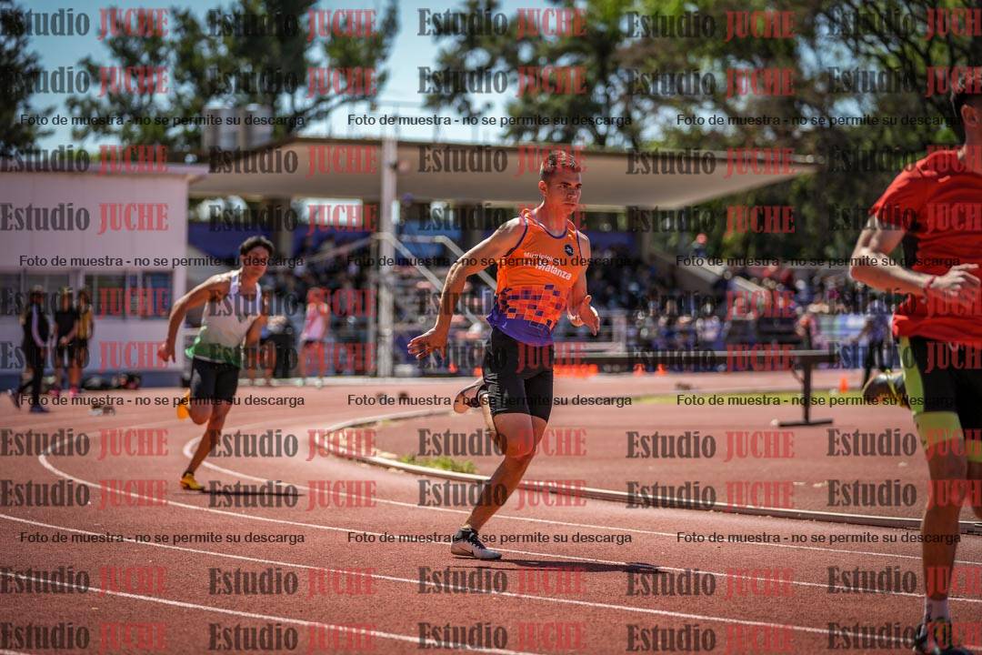 Fotos de los 400 m llanos de varones