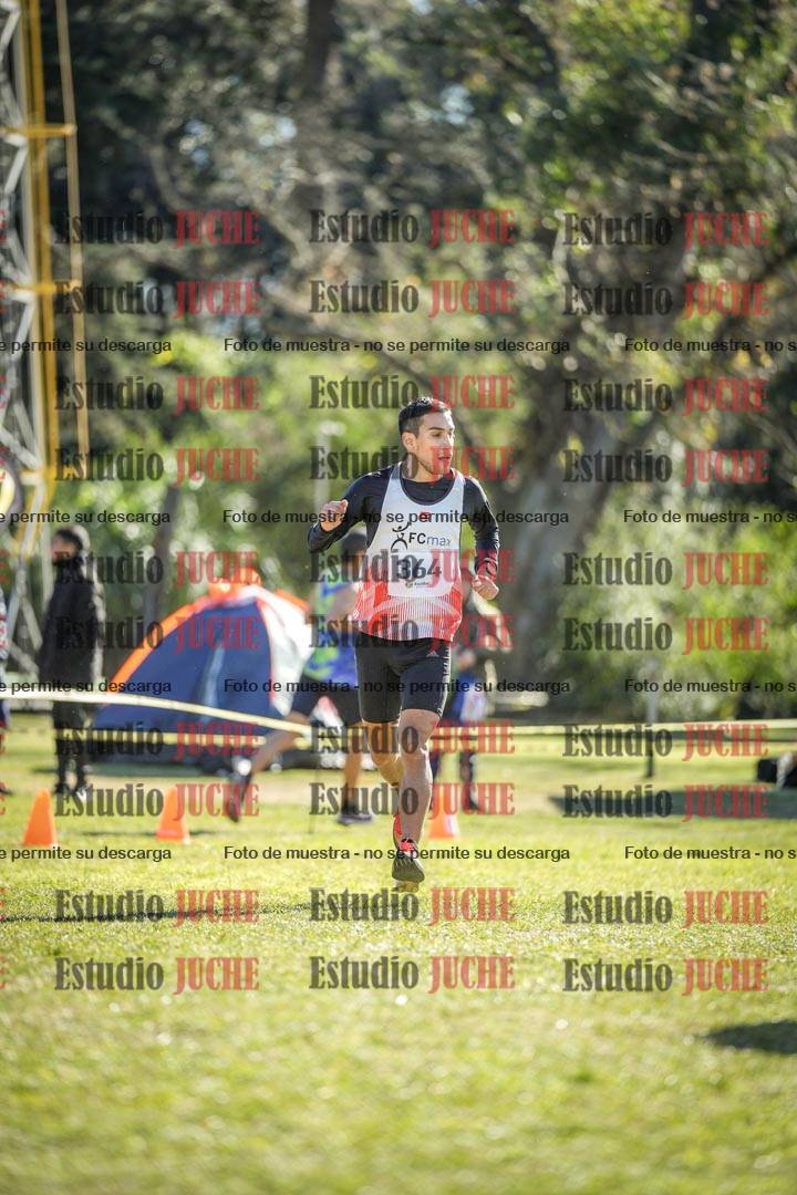 Fotos de la llegada del cross de 8000 m