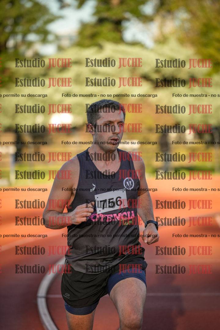 Fotos de los 3000 m llanos de varones