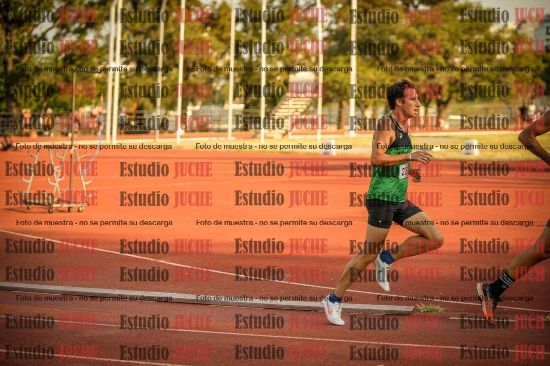 Fotos de los 5000 m llanos de mujeres y varones