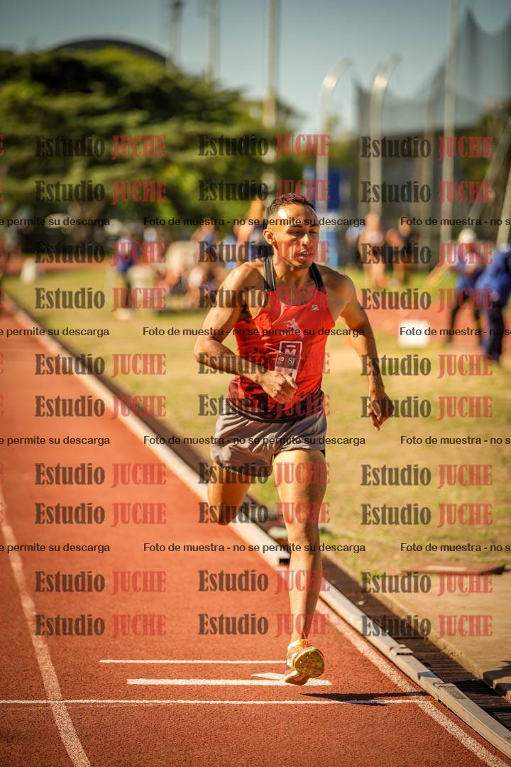 Fotos de los 800 m llanos de varones