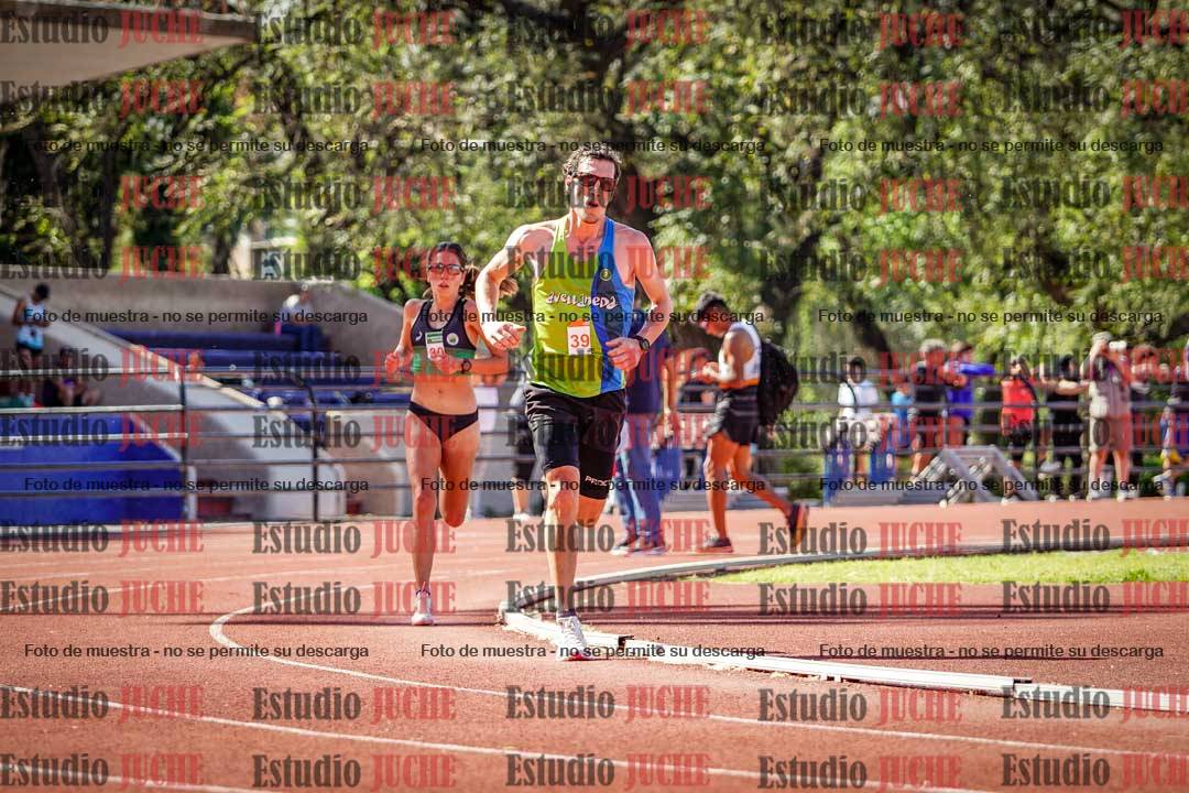 Fotos de los 5000 m llanos de mujeres y varones