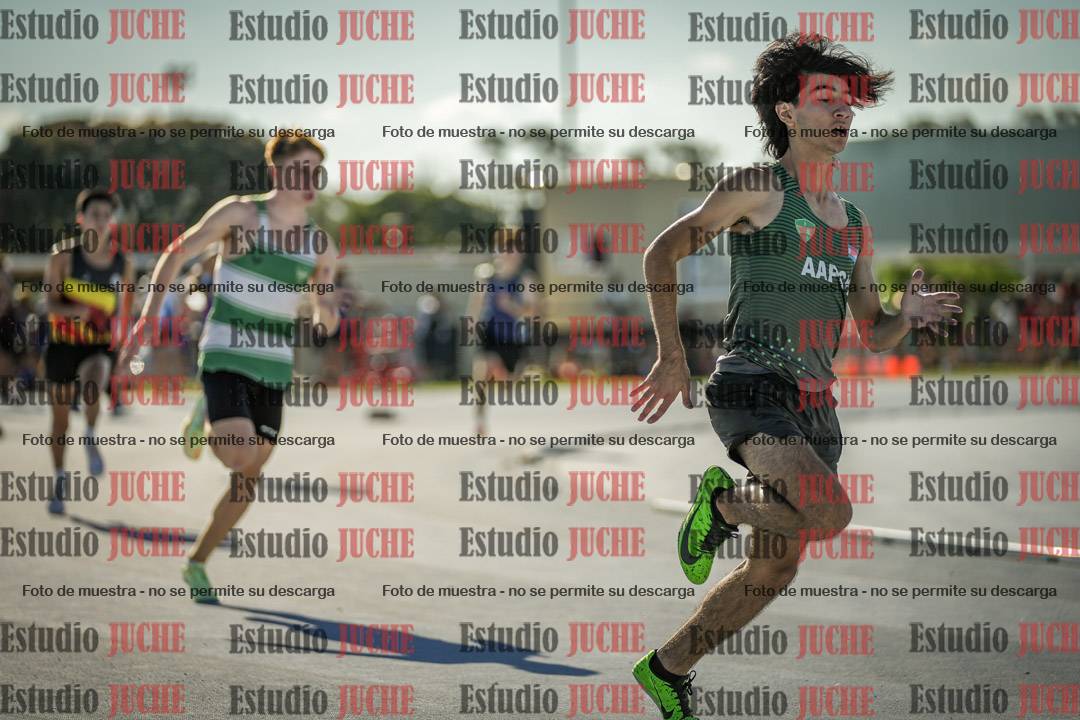 Fotos de los 400 m llanos de varones