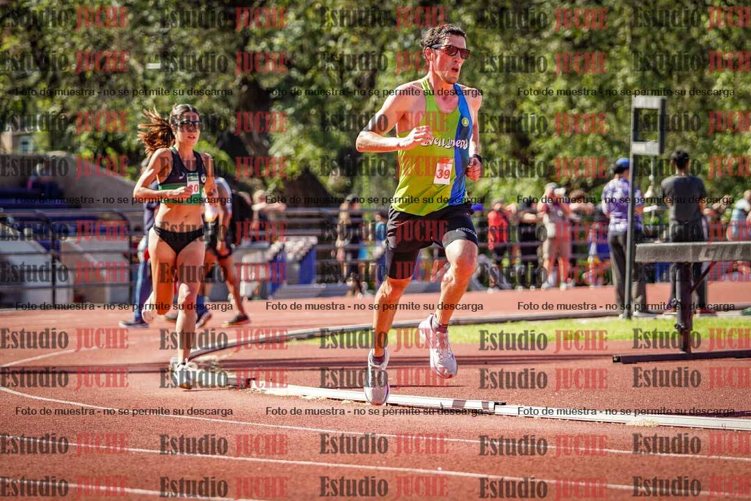 Fotos de los 5000 m llanos de mujeres y varones