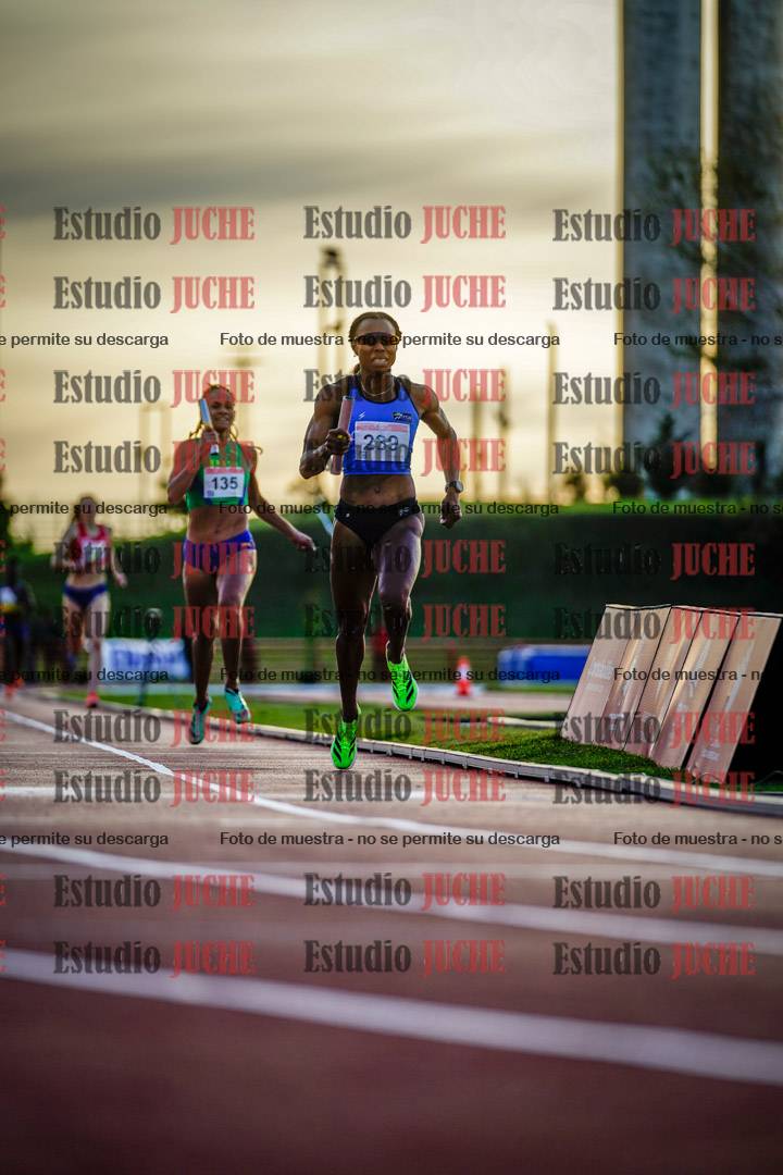Fotos de los relevos 4x400 m de mujeres