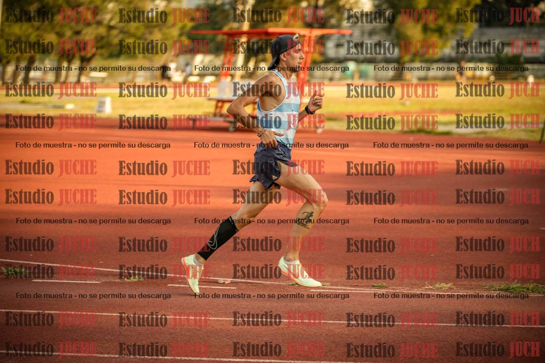 Fotos de los 5000 m llanos de mujeres y varones