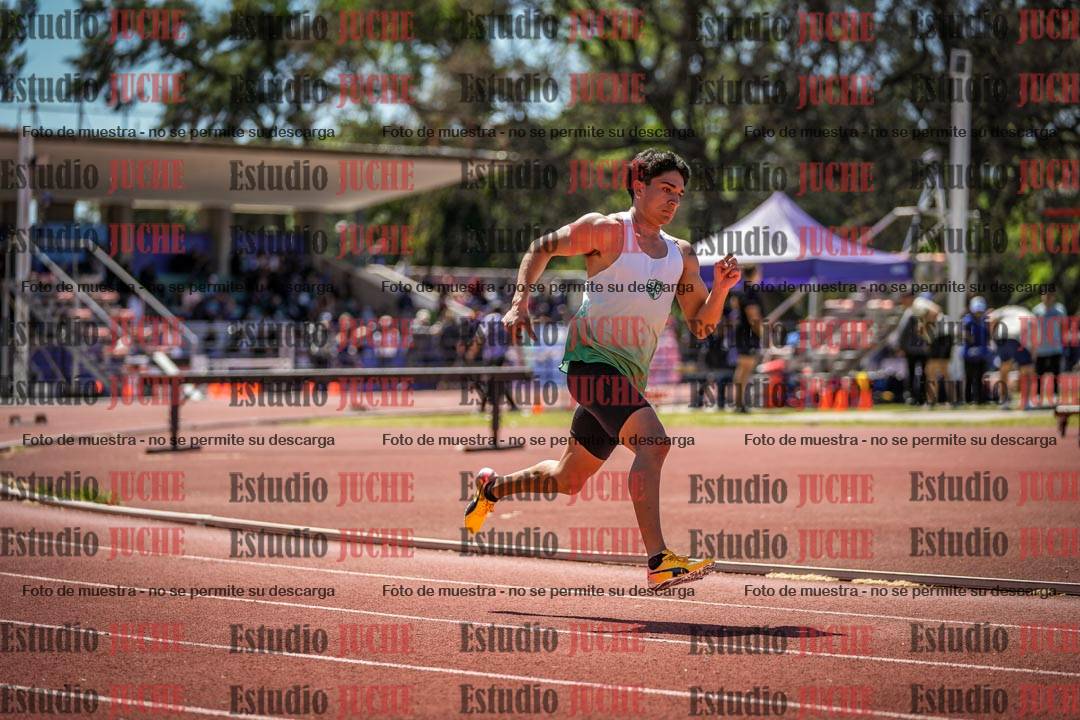 Fotos de los 400 m llanos de varones