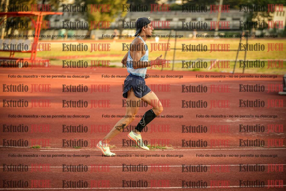 Fotos de los 5000 m llanos de mujeres y varones