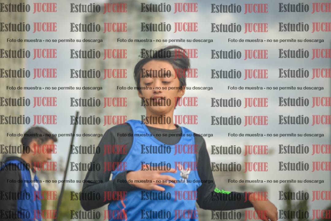 Fotos del salto en largo - varones U16