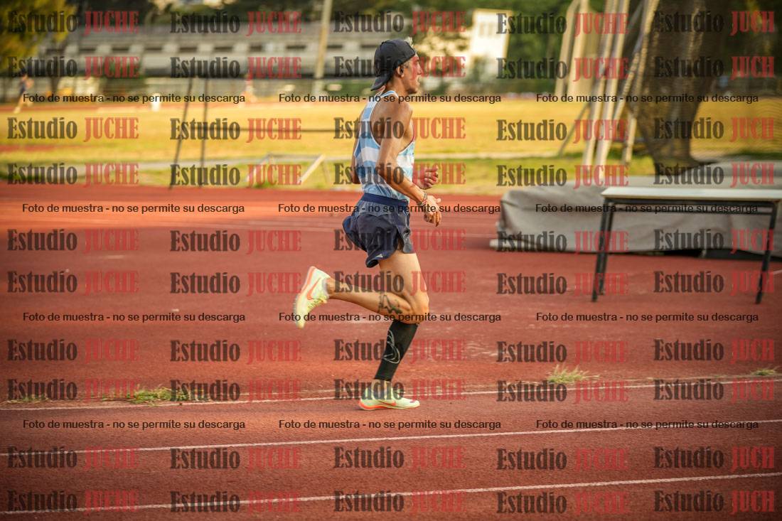 Fotos de los 5000 m llanos de mujeres y varones
