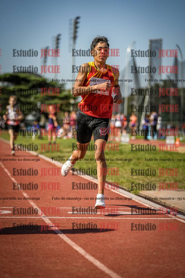 Fotos de los 600 m llanos de varones
