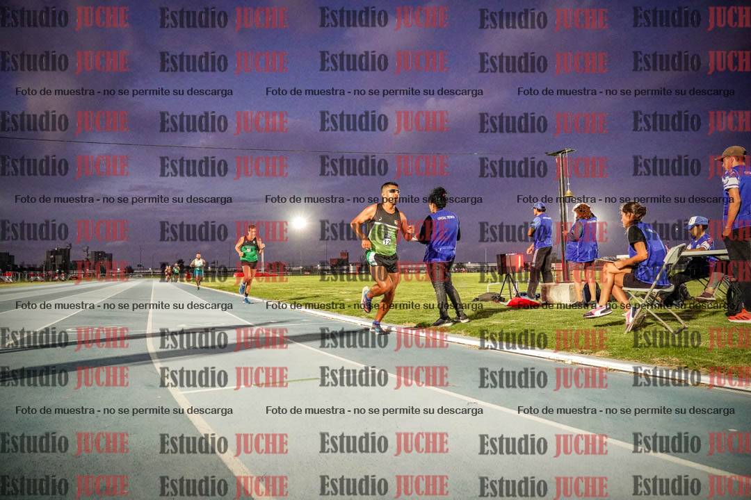 Fotos de los 3000 m llanos de varones