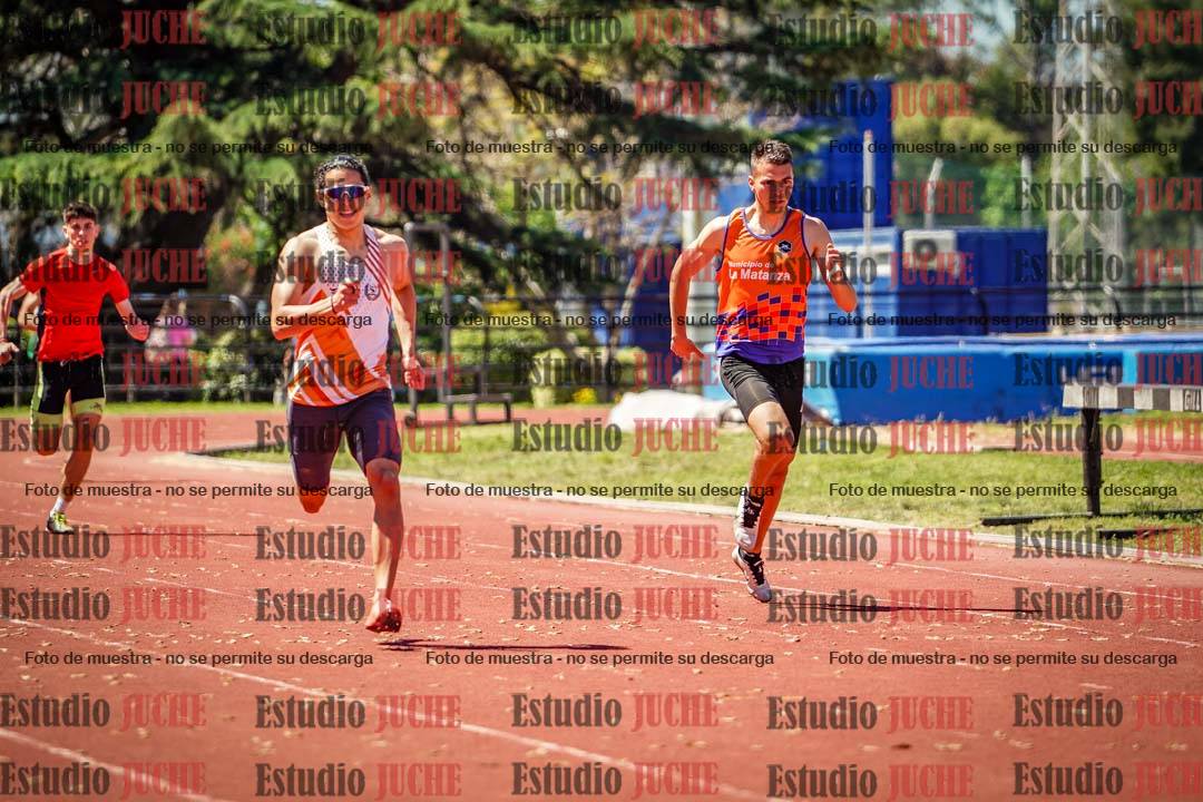 Fotos de los 400 m llanos de varones