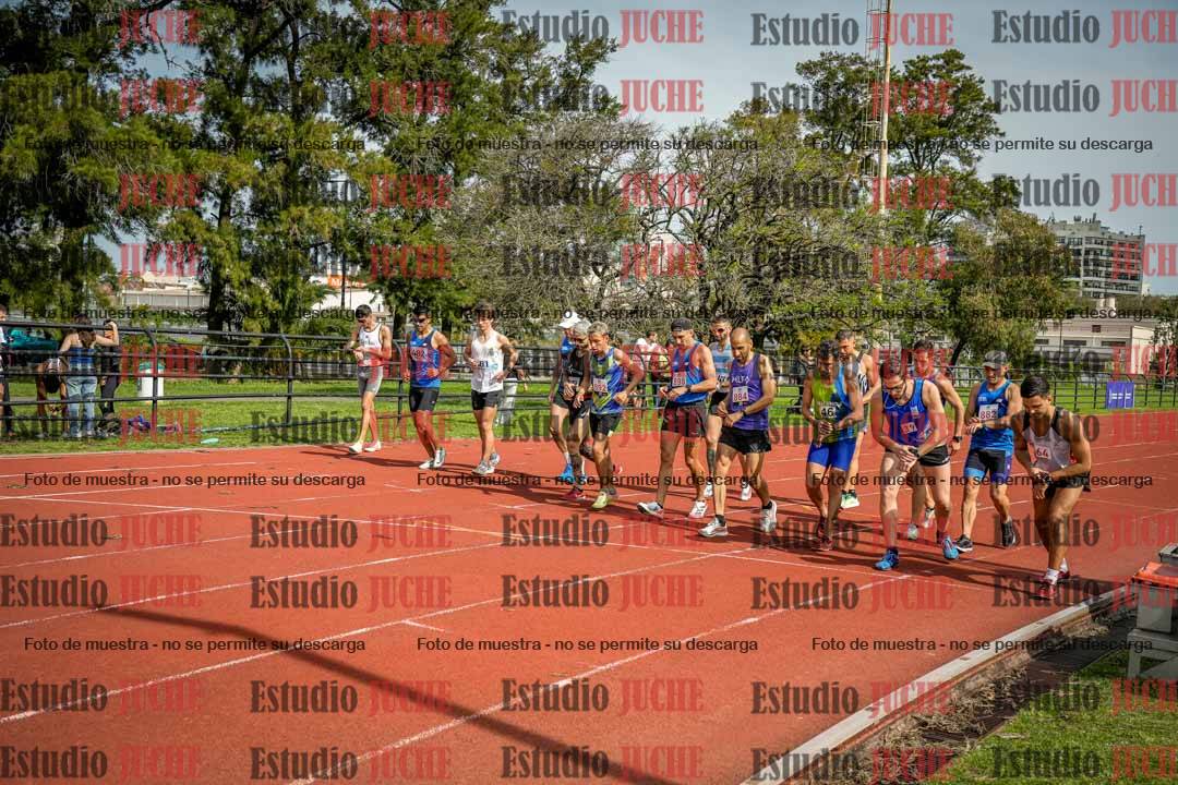 Fotos de los 3000 m llanos de varones