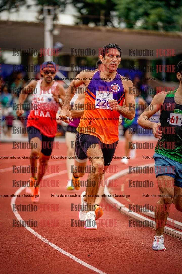 Fotos de los 800 m de varones