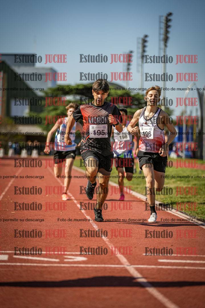 Fotos de los 600 m llanos de varones