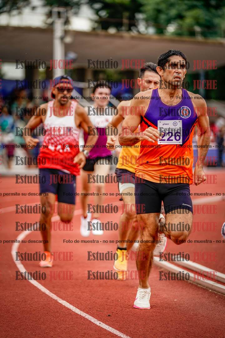 Fotos de los 800 m de varones