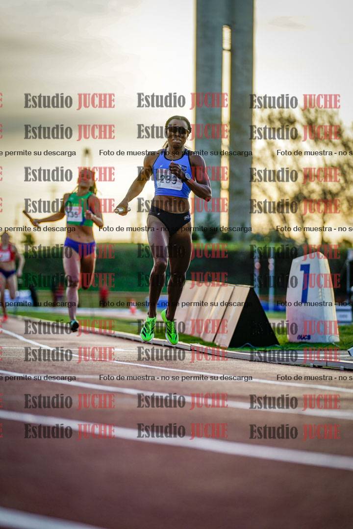 Fotos de los relevos 4x400 m de mujeres