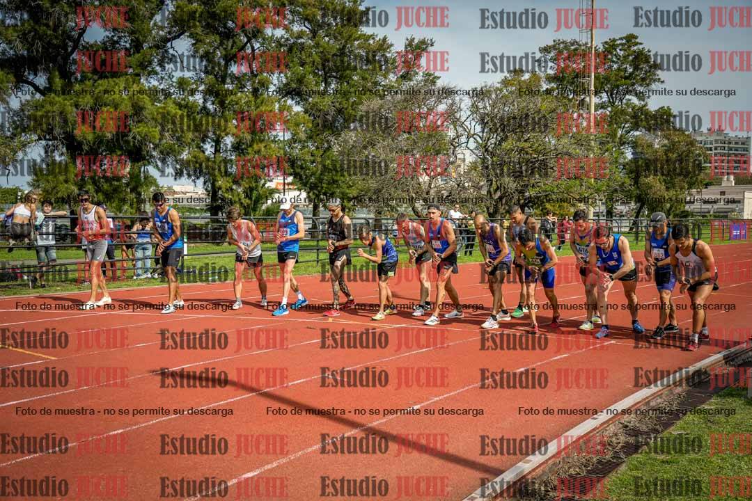 Fotos de los 3000 m llanos de varones