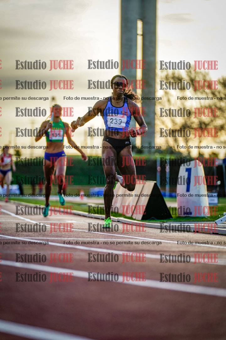 Fotos de los relevos 4x400 m de mujeres