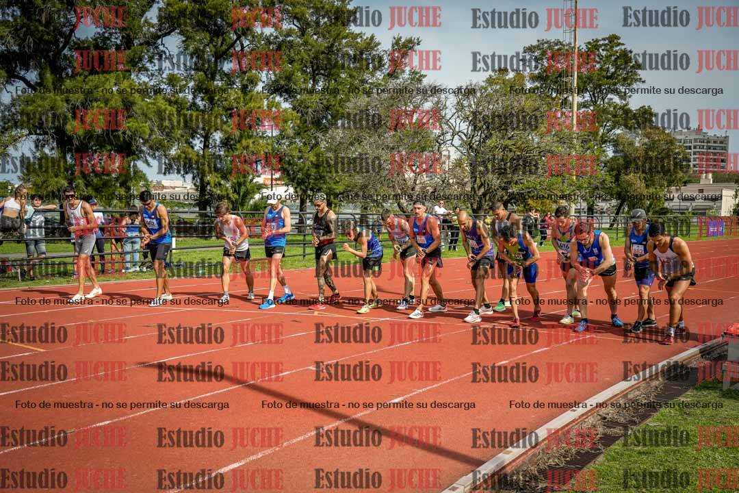 Fotos de los 3000 m llanos de varones