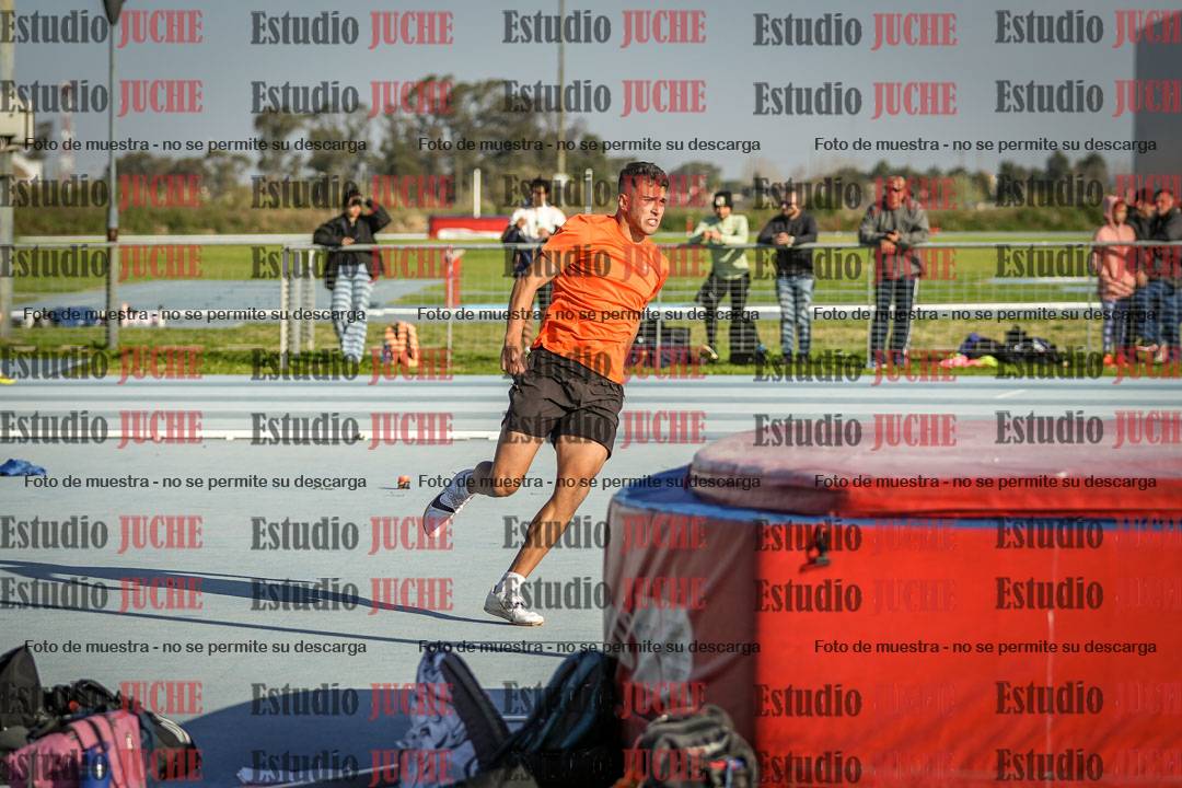Fotos del salto en alto de varones - decatlón 4