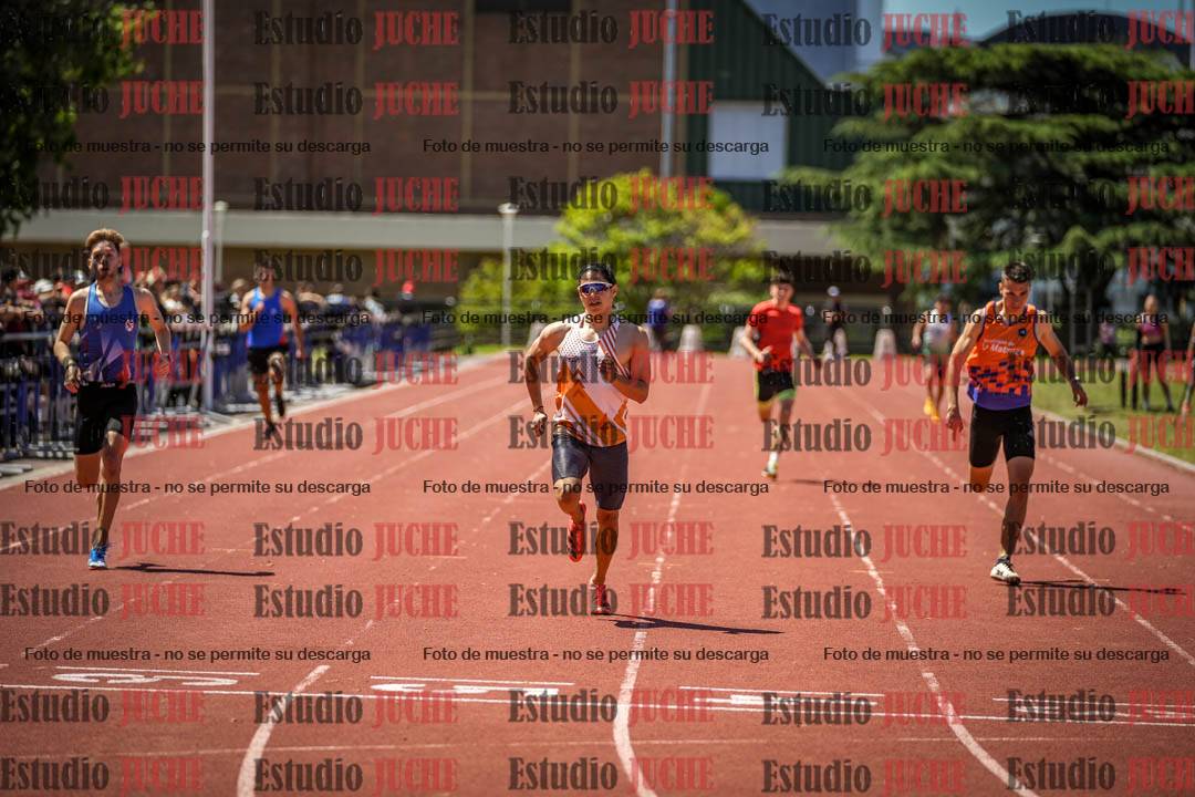 Fotos de los 400 m llanos de varones