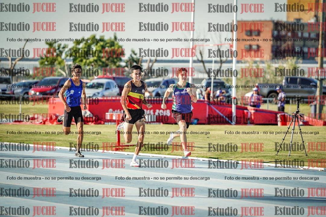 Fotos de los 400 m llanos de varones