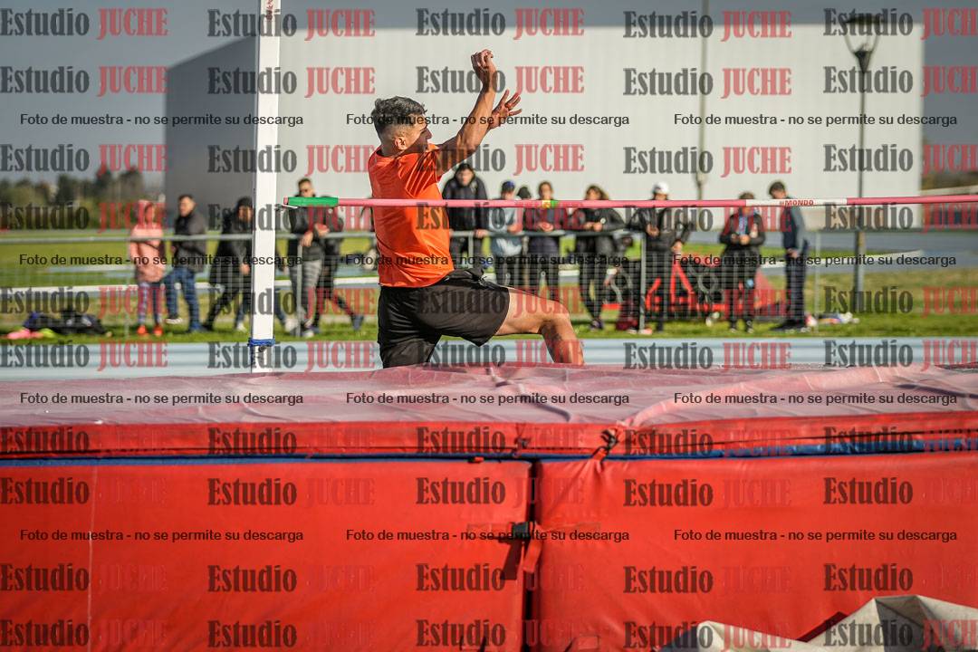 Fotos del salto en alto de varones - decatlón 4