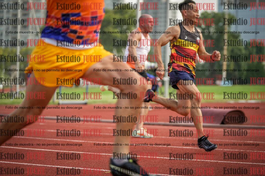 Fotos de los 200 m llanos de varones