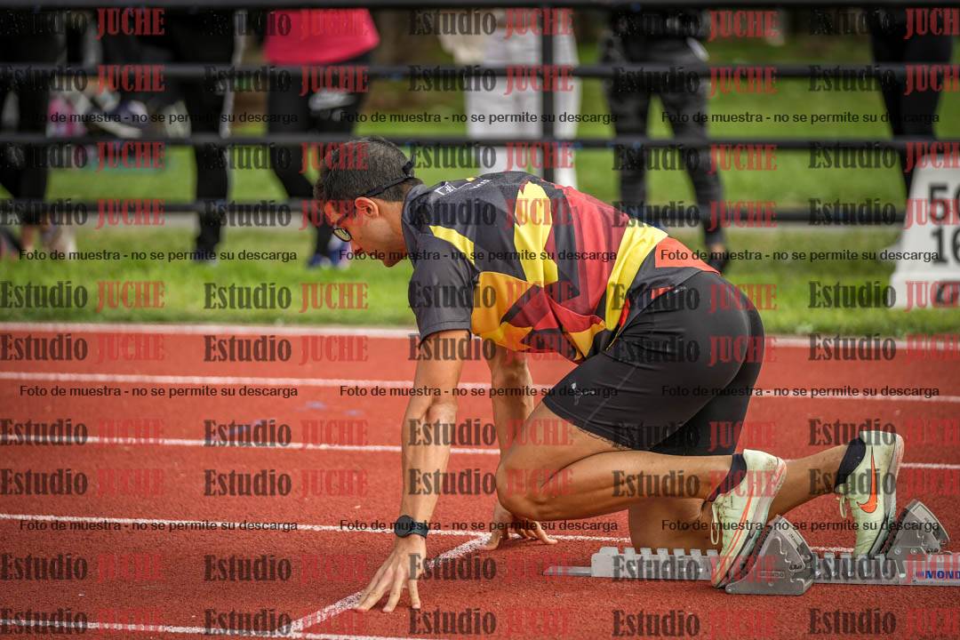 Fotos de los 400 m llanos de varones