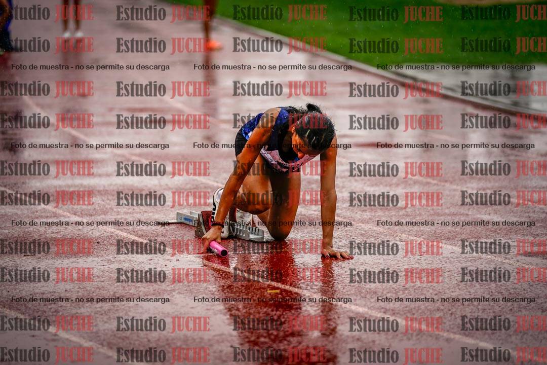 Fotos de las postas 4x400 m de mujeres