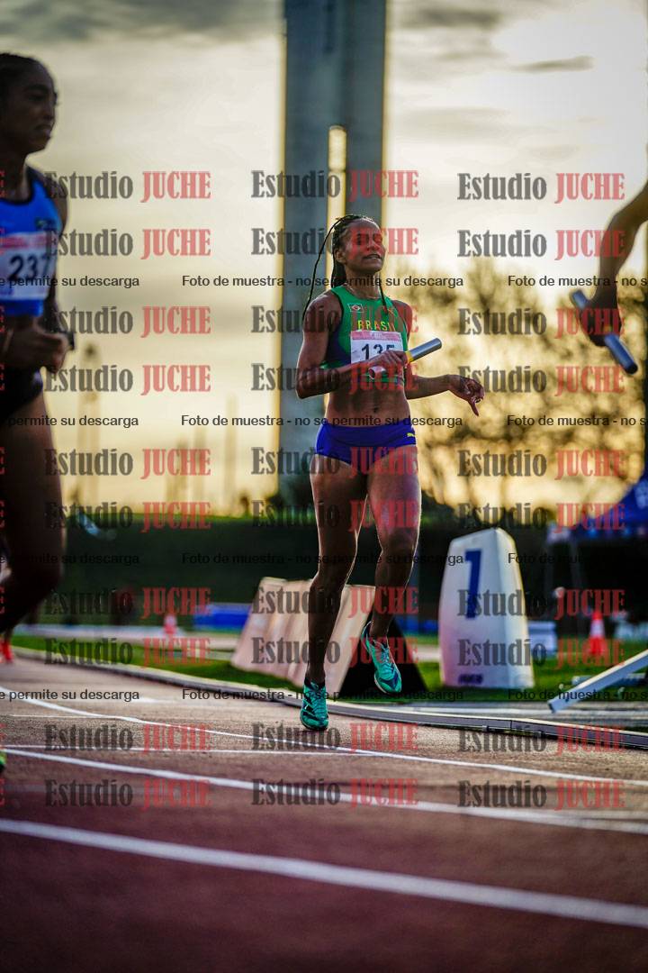 Fotos de los relevos 4x400 m de mujeres