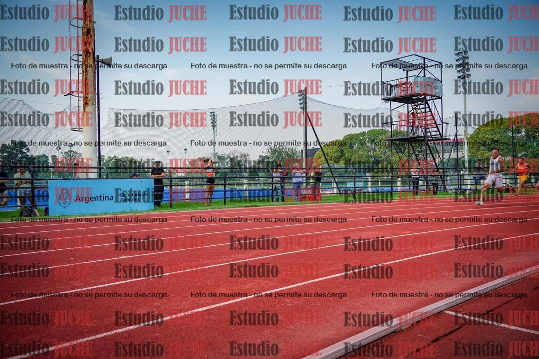 Fotos de los 200 m llanos de varones