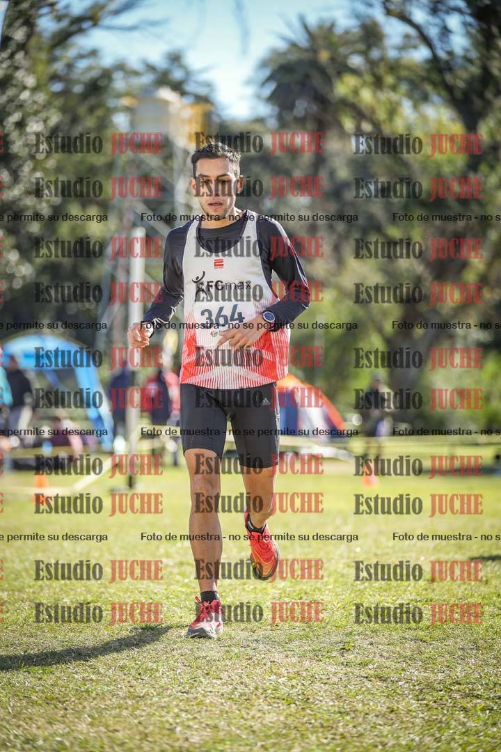 Fotos de la llegada del cross de 8000 m