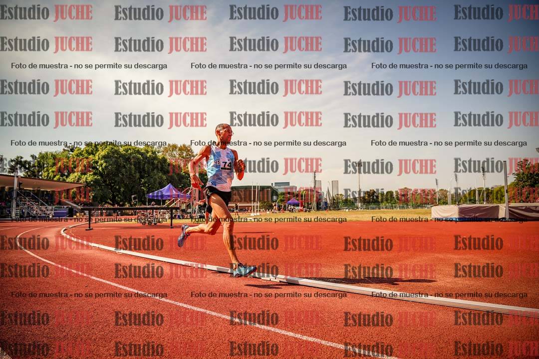Fotos de los 800 m llanos de varones