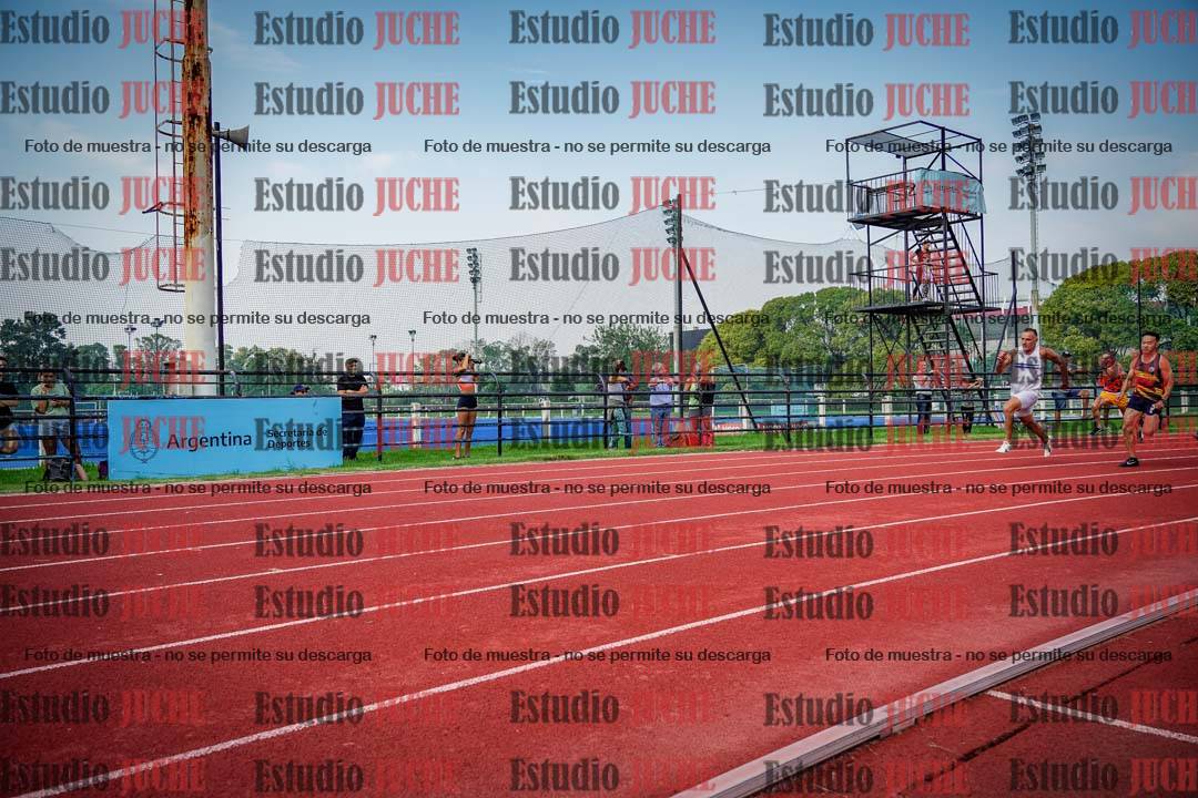 Fotos de los 200 m llanos de varones