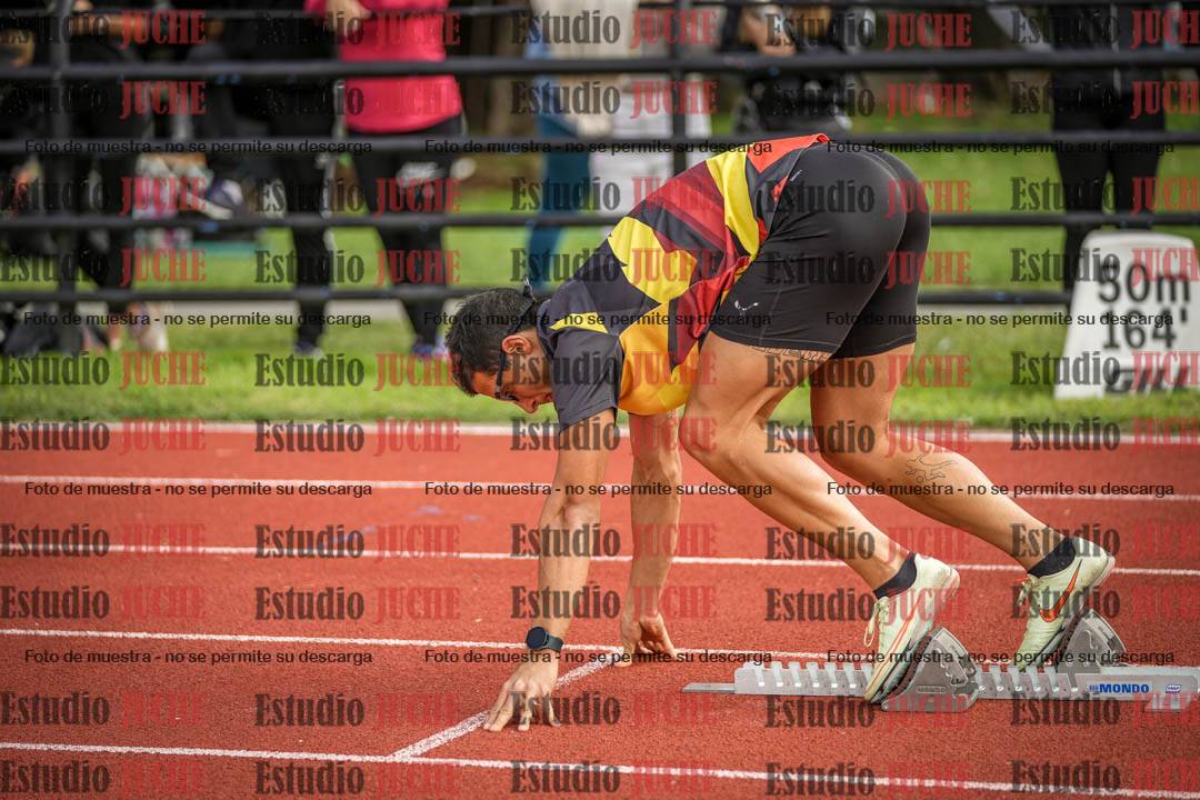 Fotos de los 400 m llanos de varones