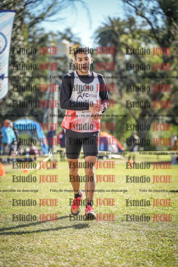Fotos de la llegada del cross de 8000 m