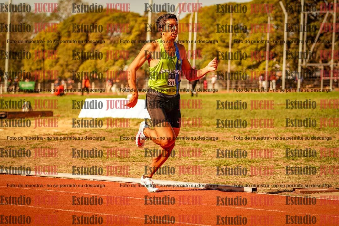 Fotos de los 800 m llanos de varones