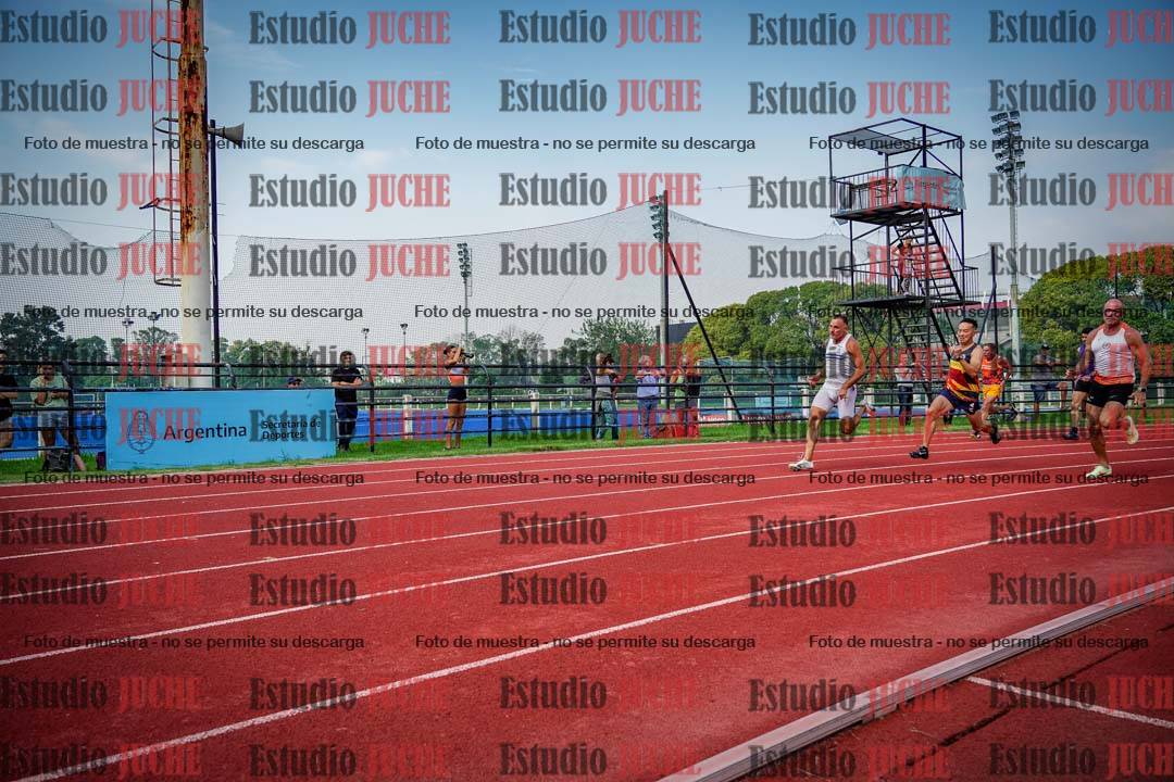 Fotos de los 200 m llanos de varones