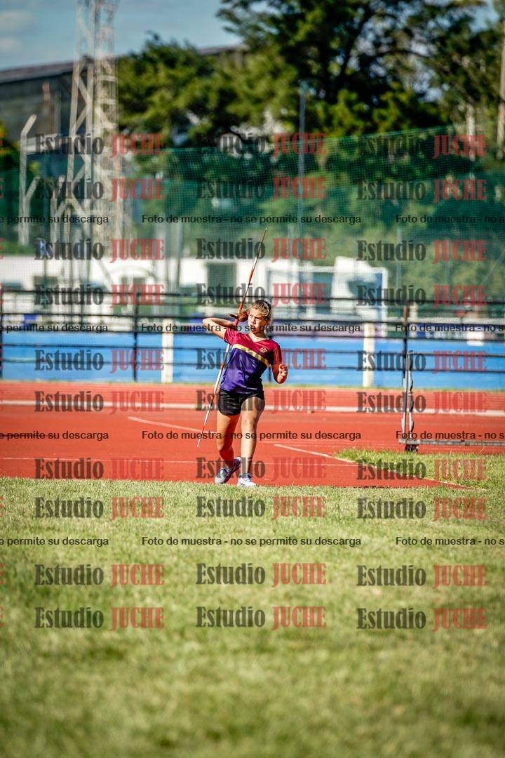 Fotos del lanzamiento de jabalina de mujeres y varones  - U14